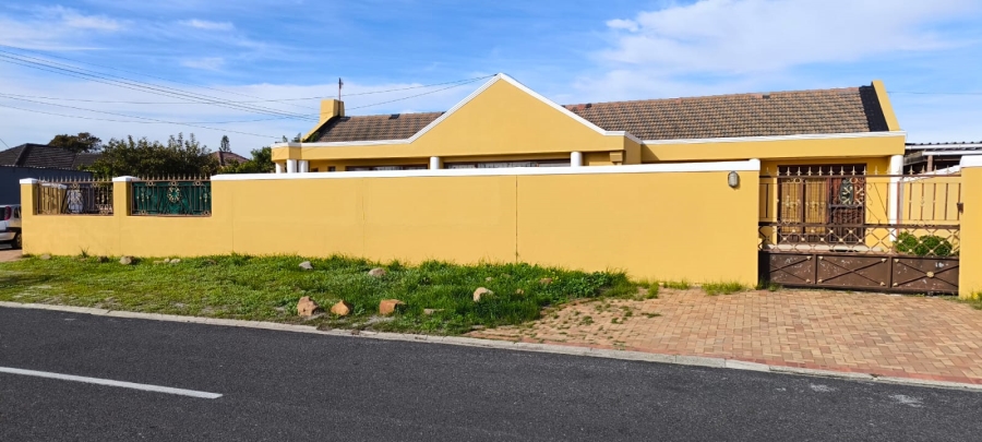 5 Bedroom Property for Sale in Crawford Western Cape